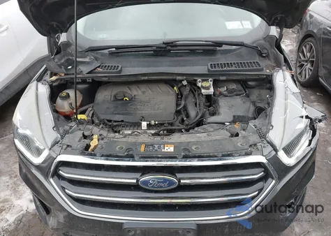 2018 Ford Escape Se из США, поврежденный, VIN 1FMCU9GD5JUB30246